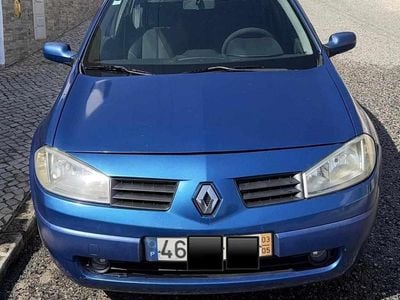 Azul Usado 2003 Renault Mégane II Citadino | € 2.100 (Preço justo)
