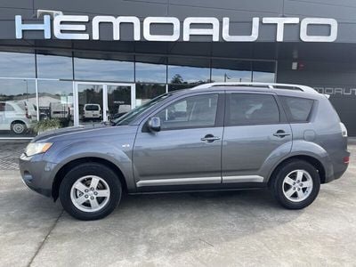 Cinzento Usado 2009 Mitsubishi Outlander Instyle SUV | € 8.990
