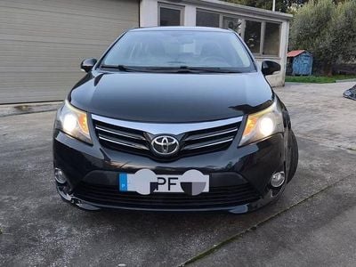 Usado Toyota Avensis 130 HP (95 kW) 2014