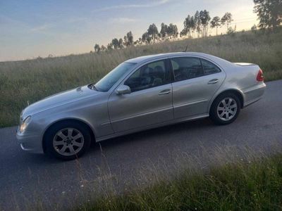 Mercedes E220