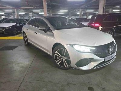Mercedes EQE300