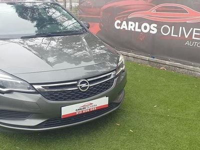 Usado Opel Astra Cosmo 110 HP (80 kW) 2017 Dourado Carrinha