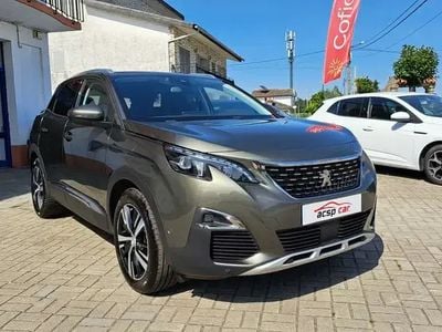Usado Peugeot 3008 Allure 130 HP (95 kW) 2018 Cinzento SUV