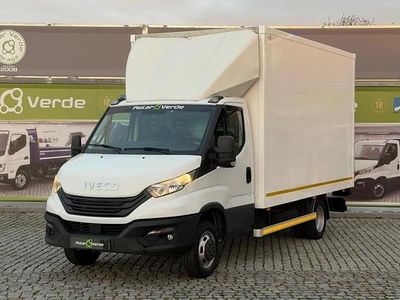 Branco Usado 2022 Iveco Daily | € 35.000 (Preço elevado)