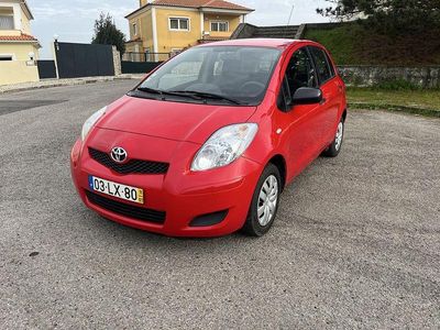 Usado Toyota Yaris 69 HP (50 kW) 2011 Sedan