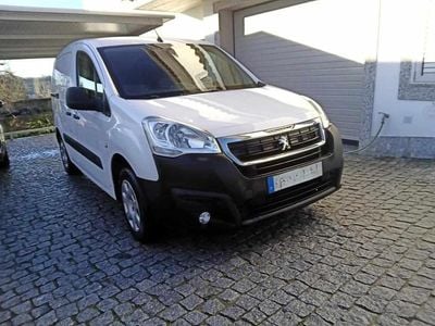 Usado Peugeot Partner 98 HP (72 kW) 2010 Branco
