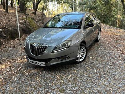 Usado Lancia Delta 120 HP (88 kW) 2009 Cinza Citadino