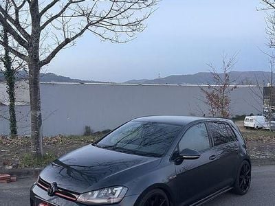 Usado VW Golf VII GTI 230 HP (169 kW) 2016 Sedan