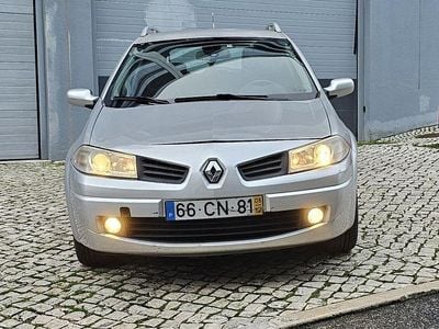 Usado 2006 Renault Mégane II Sedan | € 1.900 (Bom preço)