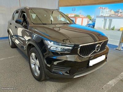 usado Volvo XC40 2.0 D3 Momentum