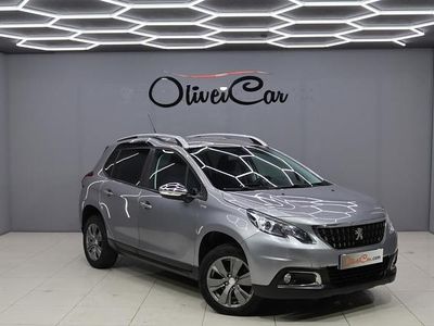 Cinzento Usado 2019 Peugeot 2008 SUV | € 16.750 (Preço justo)