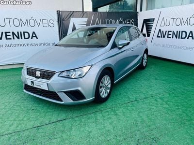 Cinza Usado 2018 Seat Ibiza Style Citadino | € 13.000 (Caro)