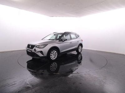 Usado Seat Arona Style 95 HP (69 kW) 2023 Cinza SUV