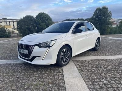 Usado Peugeot 208 Active 101 HP (74 kW) 2023 Branco Citadino