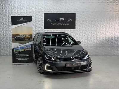 Usado VW Golf VII 150 HP (110 kW) 2017 Cinzento