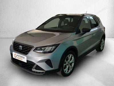 Cinza Usado 2023 Seat Arona FR SUV | € 17.490 (Preço justo)