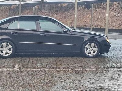 Usado 2005 Mercedes E220 Avantgarde | € 6.500