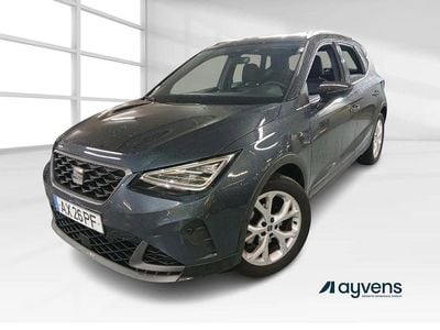 Usado Seat Arona FR 110 HP (80 kW) 2023 Cinza SUV