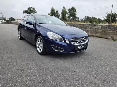 Usado Volvo V60 Ocean Race 115 HP (84 kW) 2012 Azul Carrinha