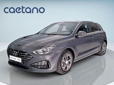 Usado Hyundai i30 Style 120 HP (88 kW) 2023 Preto Sedan