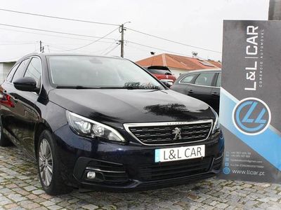 Usado Peugeot 308 SW 115 HP (84 kW) 2018 Azul Carrinha
