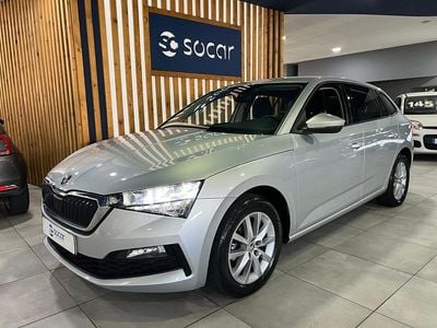 Cinza Usado 2023 Skoda Scala Ambition Citadino | € 15.400 (Bom preço)