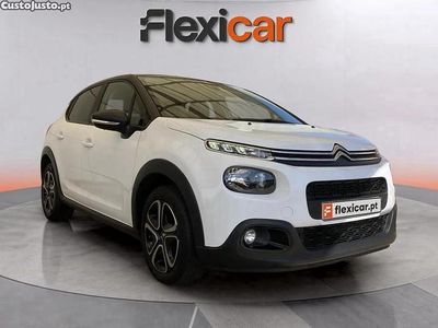 Branco Usado 2018 Citroën C3 PureTech Citadino | € 10.480 (Preço justo)