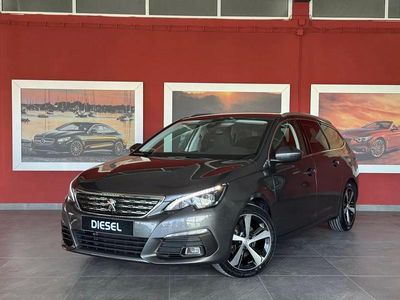 Usado Peugeot 308 SW Allure 131 HP (96 kW) 2018 Cinza Carrinha