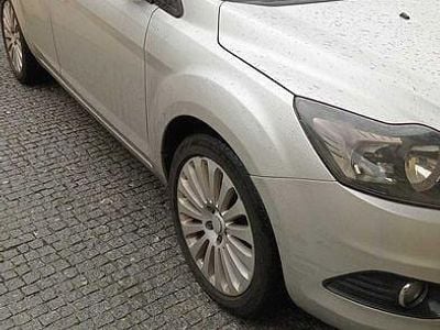 Usado 2008 Ford Focus Sedan | € 3.500