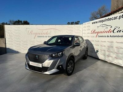 Usado Peugeot e-2008 100 kW (136 HP) 2020 Cinzento SUV