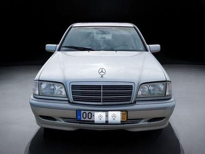 Usado 2000 Mercedes C220 Sedan | € 3.300 (Bom preço)