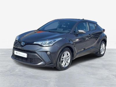 Usado Toyota C-HR Comfort 98 HP (72 kW) 2023 Cinza (pintura metalizada) SUV