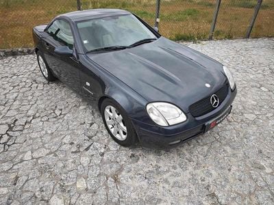 Usado Mercedes SLK200 192 HP (141 kW) 1998 Azul Cabrios
