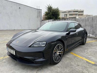 Usado 2025 Porsche Taycan Sport Turismo Sedan | € 105.000