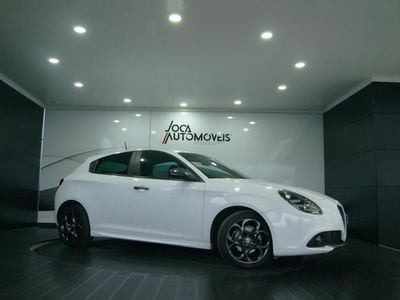 Usado 2016 Alfa Romeo Giulietta Citadino | € 14.950 (Preço elevado)
