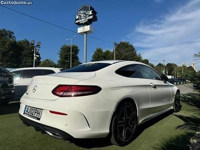 Usado Mercedes C220 AMG line 194 HP (142 kW) 2021 Branco Coupé