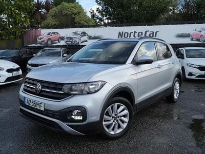 Usado VW T-Cross Life 95 HP (69 kW) 2022 Cinza SUV