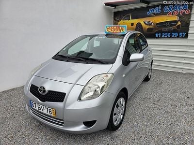Cinza Usado 2006 Toyota Yaris | € 4.250 (Preço justo)