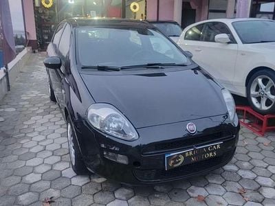 Usado Fiat Punto Lounge 69 HP (50 kW) 2016 Preto Citadino