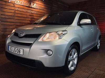 Cinzento Usado 2010 Toyota Urban Cruiser | € 8.950