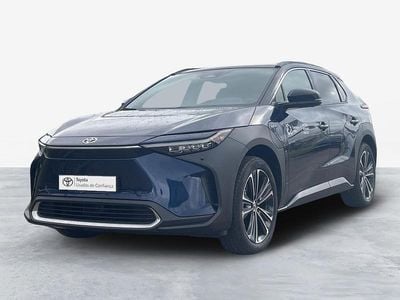 Azul (pintura metalizada) Usado 2025 Toyota bZ4X Lounge SUV | € 52.000