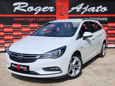 Branco (metalizado) Usado 2018 Opel Astra Innovation Carrinha | € 18.400