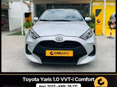 Cinza prata Usado 2022 Toyota Yaris Comfort | € 18.900 (Preço elevado)