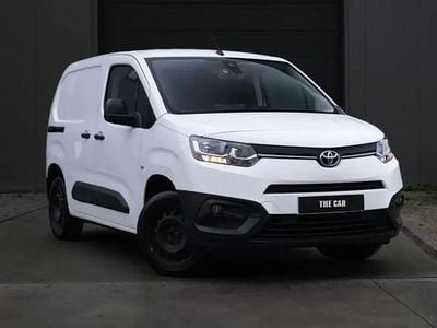 Usado Toyota Proace 102 HP (75 kW) 2021 Branco Monovolume