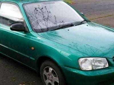 Usado 2000 Hyundai Accent Sedan | € 1.300