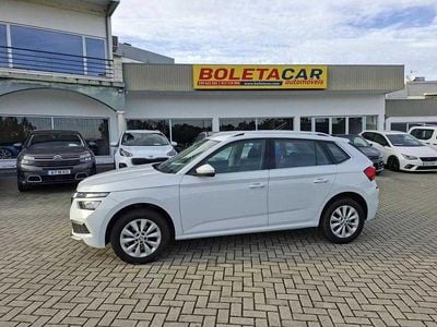 Usado Skoda Kamiq Style 95 HP (69 kW) 2021 Branco SUV