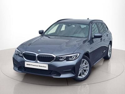 Cinzento Usado 2021 BMW 330e Advantage Carrinha | € 41.500