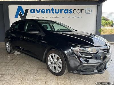 Usado Renault Mégane IV LIMITED 115 HP (84 kW) 2019 Preto