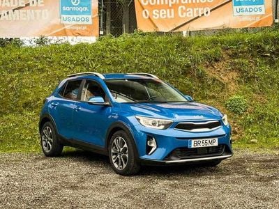 Azul Usado 2025 Kia Stonic SUV | € 19.990 (Preço justo)
