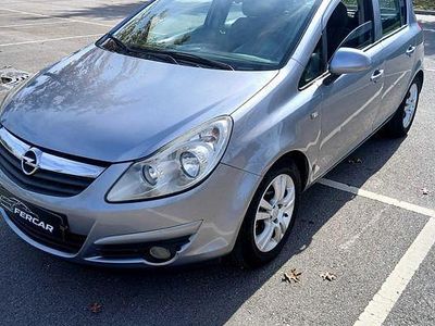 Usado 2010 Opel Corsa Sedan | € 3.450 (Preço justo)